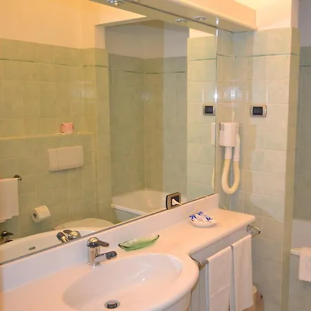 Delfino ארזח'ינה