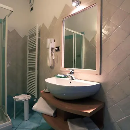 Delfino ארזח'ינה